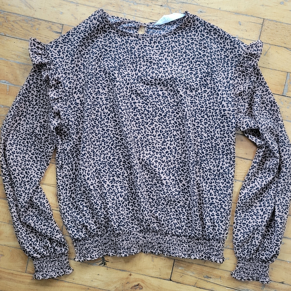 H&M Animal Print Ruffle Sleeve Blouse